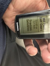 Garmin GPS GolfLogix Handheld Range Finder - Tested and Working