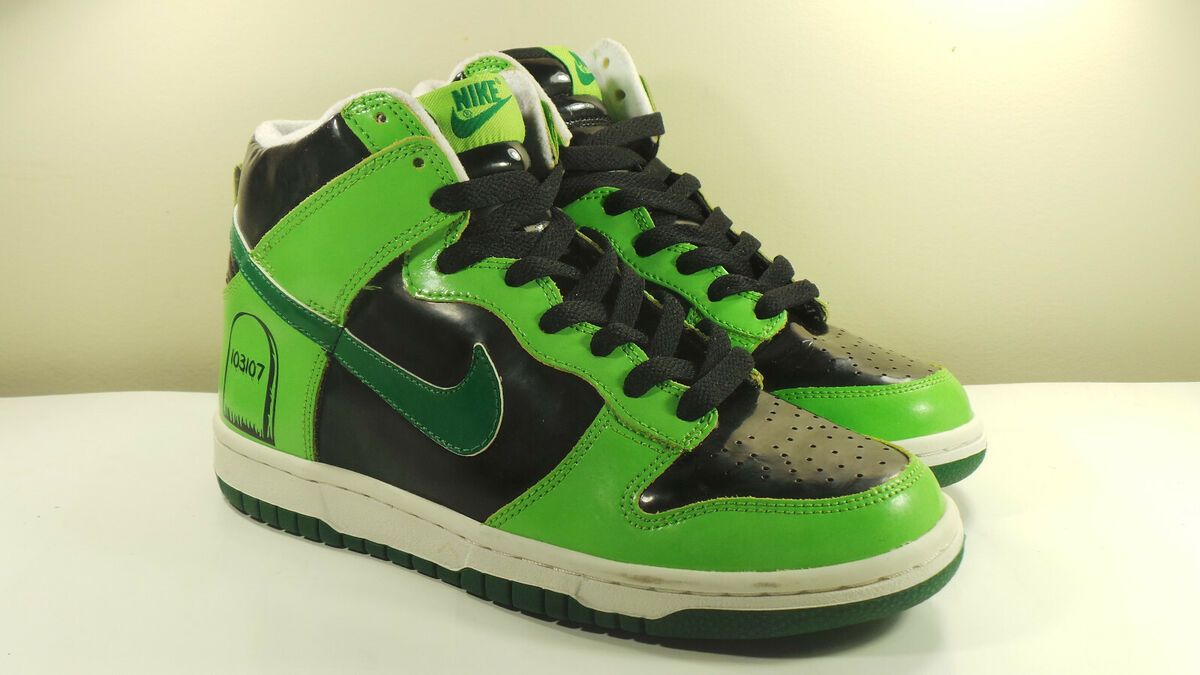 NIKE 2007 DUNK HI HALLOWEEN TOMBSTONE GS 5Y (WOMEN 7.5 NIKE 2007 DUNK HI HALLOWEEN TOMBSTONE GS 5Y (WOMEN 7.5