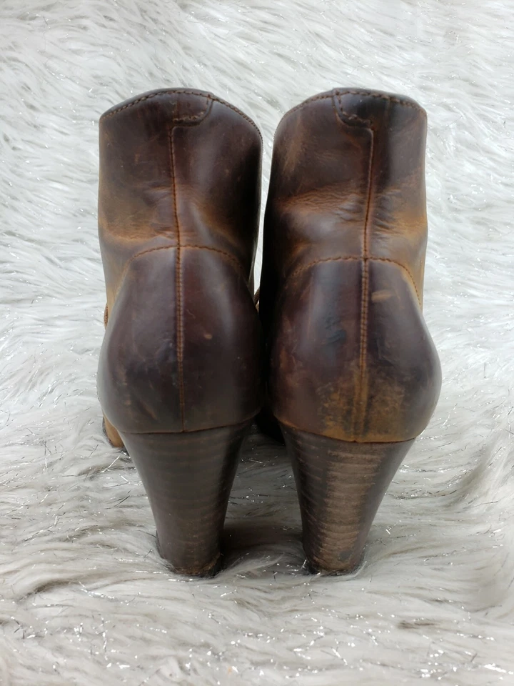 INDIGO by Clarks 33007 Brown Leather Heels Ankle Booties Size 7 M - Image 4 of 4