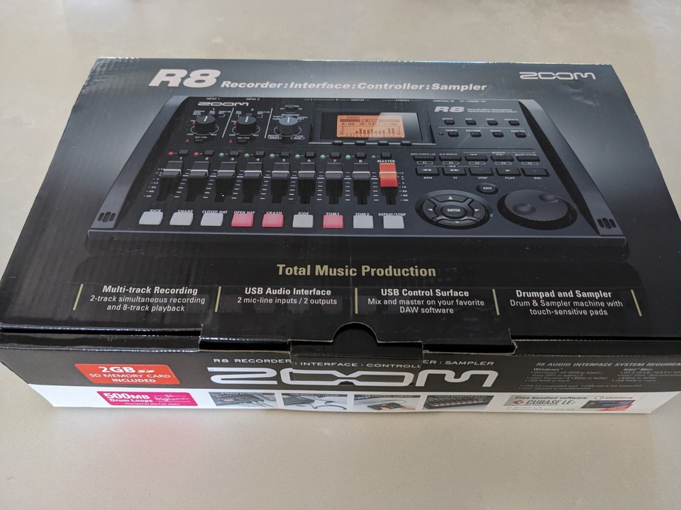 Zoom R8 EightTrack Digital Recorder 884354009977 eBay