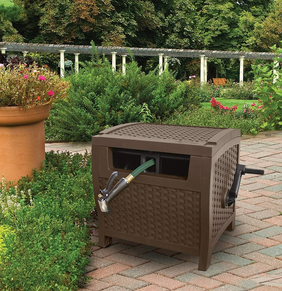 Manguera de resina estilo mimbre Suncast escondida con guía de manguera, Java, 175 pies Foto 4 de 4