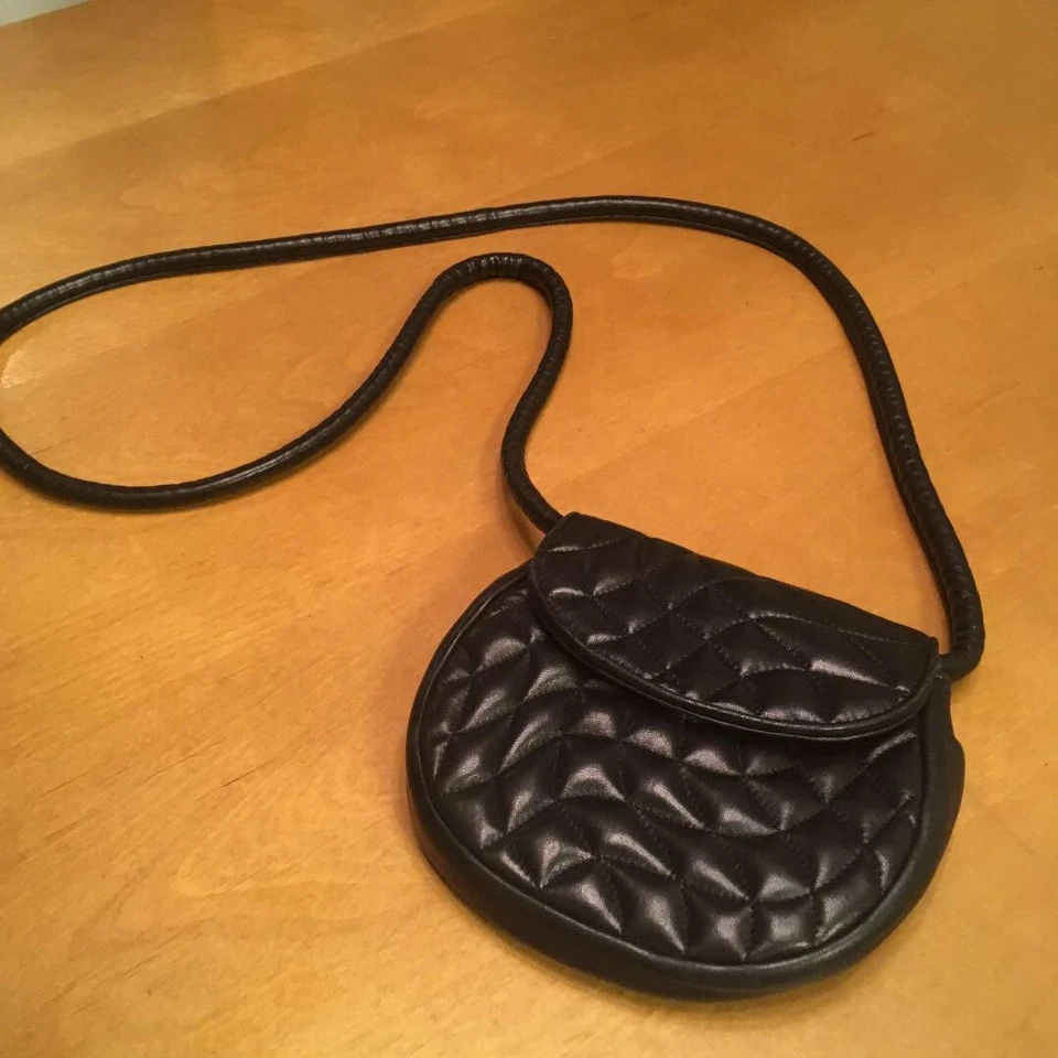 Bolso de Hombro Maud Frizon Paris Acolchado Cuero Bolsillo en Negro USADO Como Nuevo Foto 2 de 4