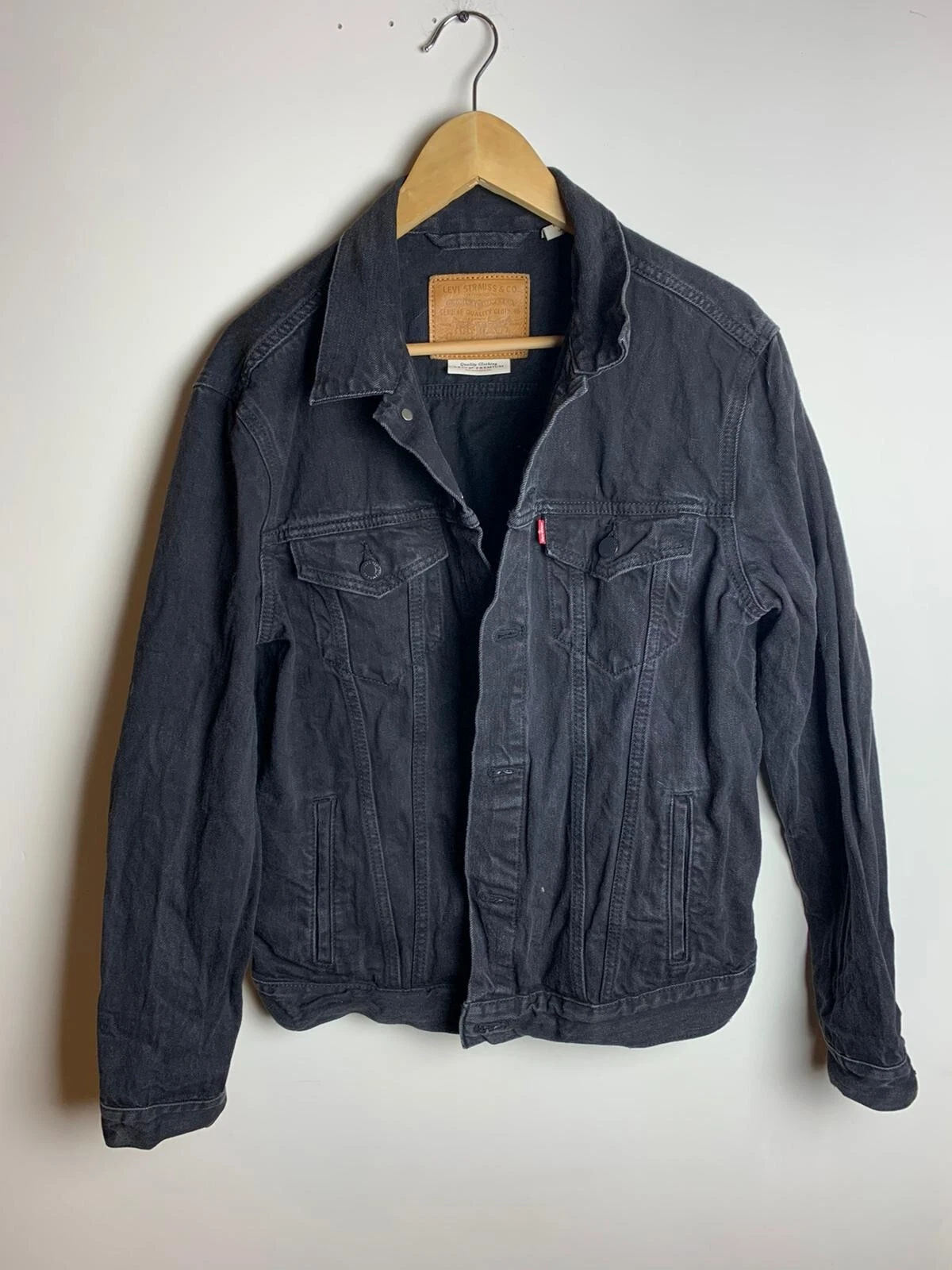 Levi Strauss & Co Size L 100% Black Cotton QualityDenim Jacket Original Patented