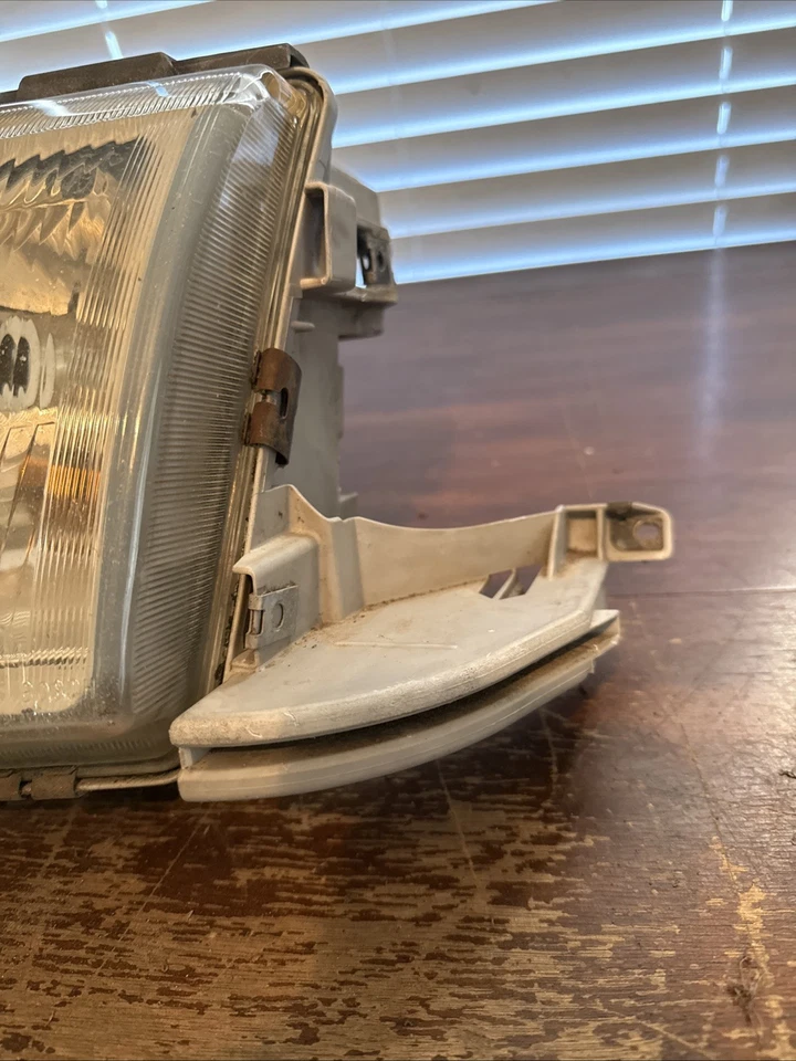 1997-2000 MERCEDES BENZ C230 C280 ЛЕВАЯ ФАРА СО СТОРОНЫ ВОДИТЕЛЯ OEM. U - Изображение 2 из 4