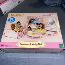 NEW SEALED Epoch Calico Critters BEDROOM  VANITY SET Over 20 Accessories