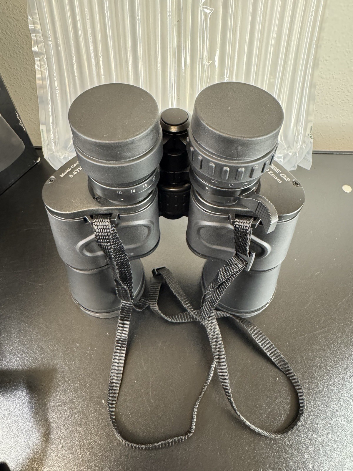 New Celestron – UpClose G2 10–30x50 Binocular – 10-30x Zoom Model 71260