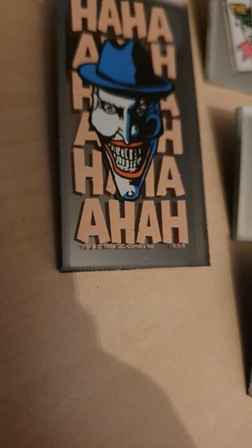 1989 DC Comics BATMAN Mirror badges pins brooches SDB The Joker Logo - Picture 6 of 7