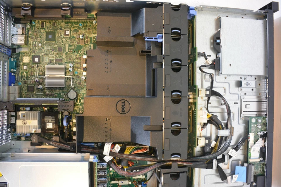 Dell PowerEdge R520 Server 2xE5 2470 2.10GHz 96GB 3x2TB SAS H710 - Image 3 of 3