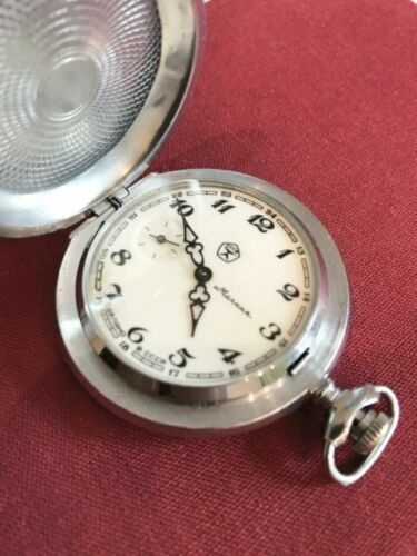 Ladies FENDI OROLOGI 017 2000L 433 Two Toned Roman Numeral Ladies FENDI OROLOGI 017 2000L 433 Two Toned Roman Numeral