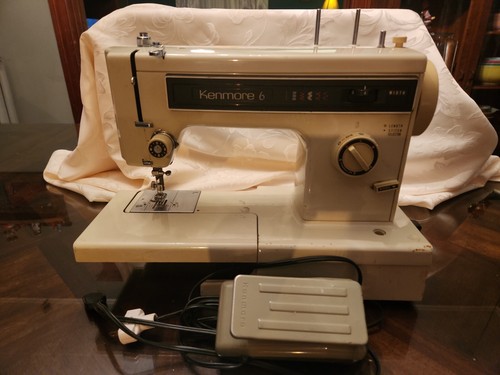 Kenmore Sewing Machine Model 158  Ultra Stitch 6, Foot Pedal Repair or Parts - Imagen 1 de 10