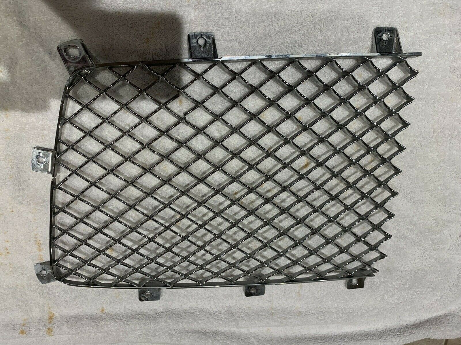 Bentley Bentayga Front Radiator Center Grill 2017 2018 2019 OEM