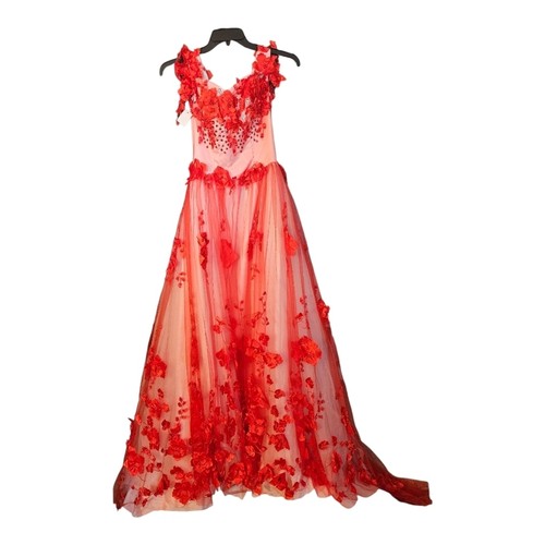 Elegant Red Floral Wedding Ball Gown Size 4-6 - Picture 3 of 7