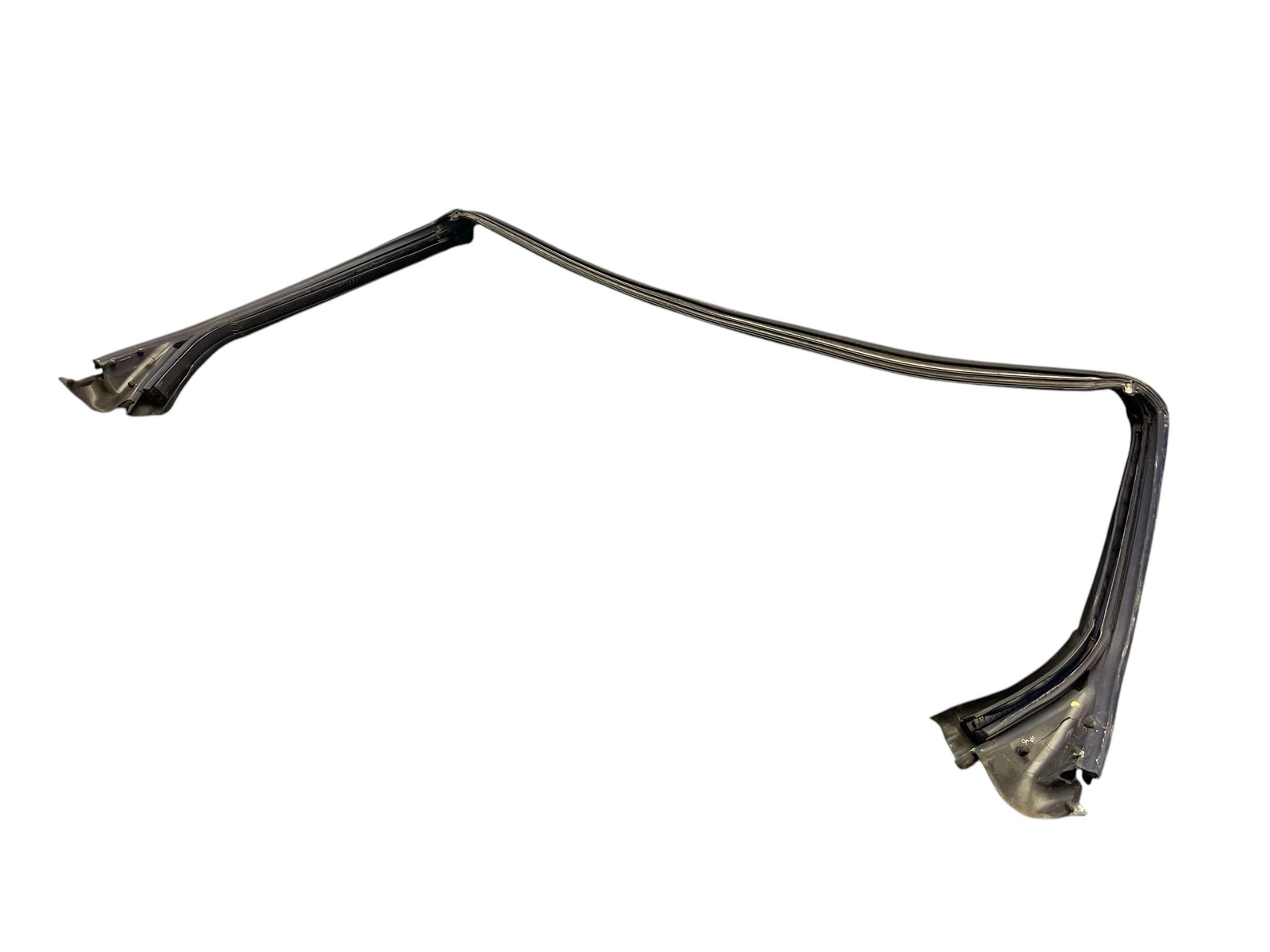 2008-2018 FERRARI CALIFORNIA FRONT WINDSHIELD UPPER WEATHER STRIP SEAL 69758000
