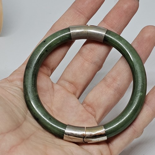 Vintage Chinese Spinach Green Nephrite Jade Gilded Bangle Bracelet - Picture 4 of 14