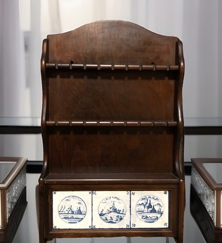 Spoon Holder Wooden Vintage Souvenir Rack holds 18 Spoons w/ Small Shelf & Tile - Picture 2 of 12