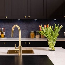 Flode Dölja | Kitchen Mixer Tap | Concealed Pull Out Hose and Spray Head