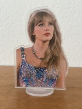 Taylor Swift Stand up figure