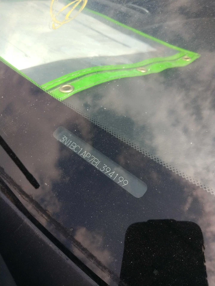 Nissan Versa 2011 tapa de cubierta negra OEM H4300EL130 abolladuras usadas 153 k millas Foto 4 de 4