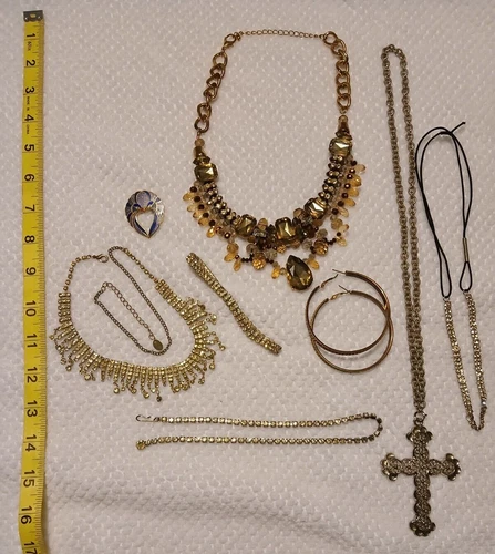 Misc Lot of Vintage Costume Jewelry