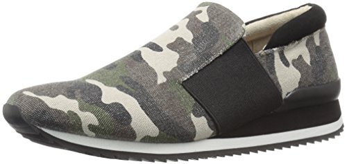 Bella Vita Women's Ezra Fashion Sneaker, Camo Canvas, 6 W US