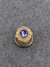 Vintage Tiny Lions Club 10k Yellow Gold Pin Screwback .Leavens .
