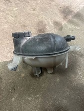 Mercedes-Benz C AMG W205 2017 Wasserkühler A2055000049 SII388 Mercedes-Benz C AMG W205 2017 Wasserkühler A2055000049 SII388