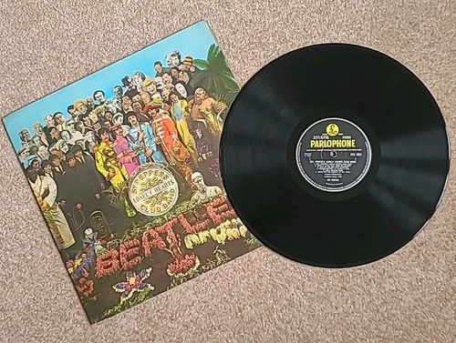 THE BEATLES-SGT PEPPERS LONELY HEARTS...1967 VINYL-PARLOPHONE PCS 7027 *VG+/EX+*
