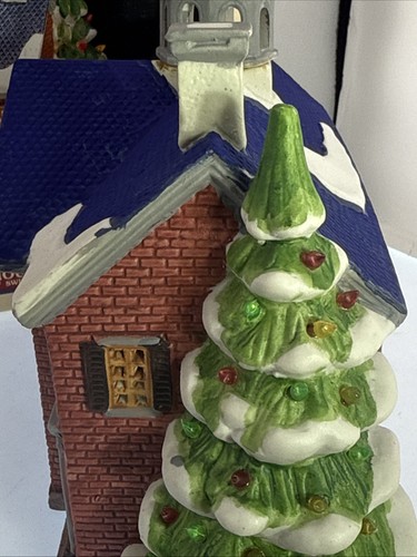 Lemax Stratford School House Christmas Building; W/ Dept 56 Light - Picture 14 of 24