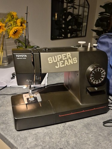 Toyota Super Jeans Nähmaschine, GRATIS TASCHE + SCHNELLER UK 🇬🇧 VERSAND! - Bild 3 von 9