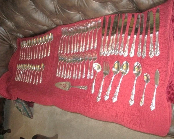 EKCO ETERNA LILLIANNE 12 SILVERPLATE FLATWARE With Serving Set
