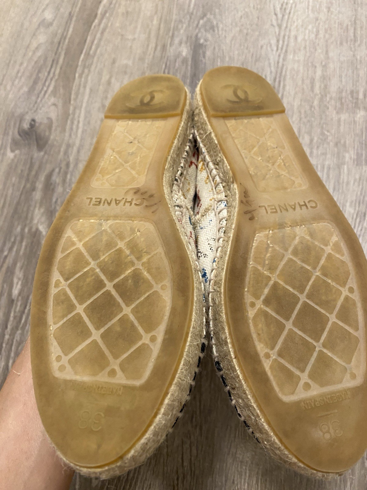 CHANEL Graffiti Interlocking CC Logo espadrilles … - image 14
