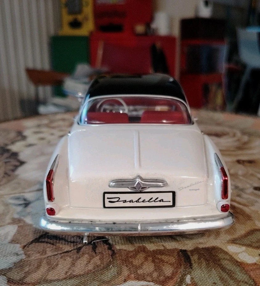 REVELL 1/18 - BORGWARD ISABELLA - Modellino Auto Metallo #A4# - Immagine 4 di 4