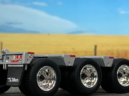1/64 DCP SILVER TALBERT TRI AXLE LOWBOY TRAILER - Picture 4 of 6