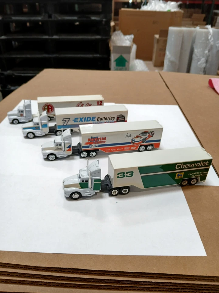 Vintage Nascar Racing Champions Tractor, Trailer & Race Car set of 4 - Image 2 of 4
