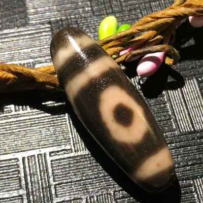 Magic Power Tibetan Old Agate 2Eye Totem dZi Bead Amulet 11*34mm N011