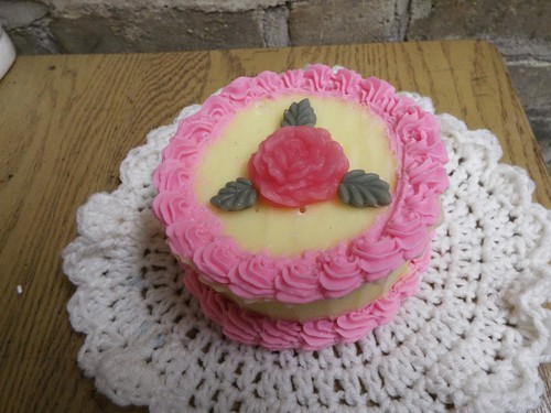 WOW! SCHÖNE BLUMENVERZIERTE KUCHENKERZE - 5" - SIE WÄHLEN FARBEN & DUFT - 5" - Bild 2 von 5