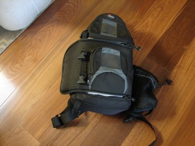 Lowepro Slingshot Sling Shot All Weather Hood Camera Backpack Cushioned