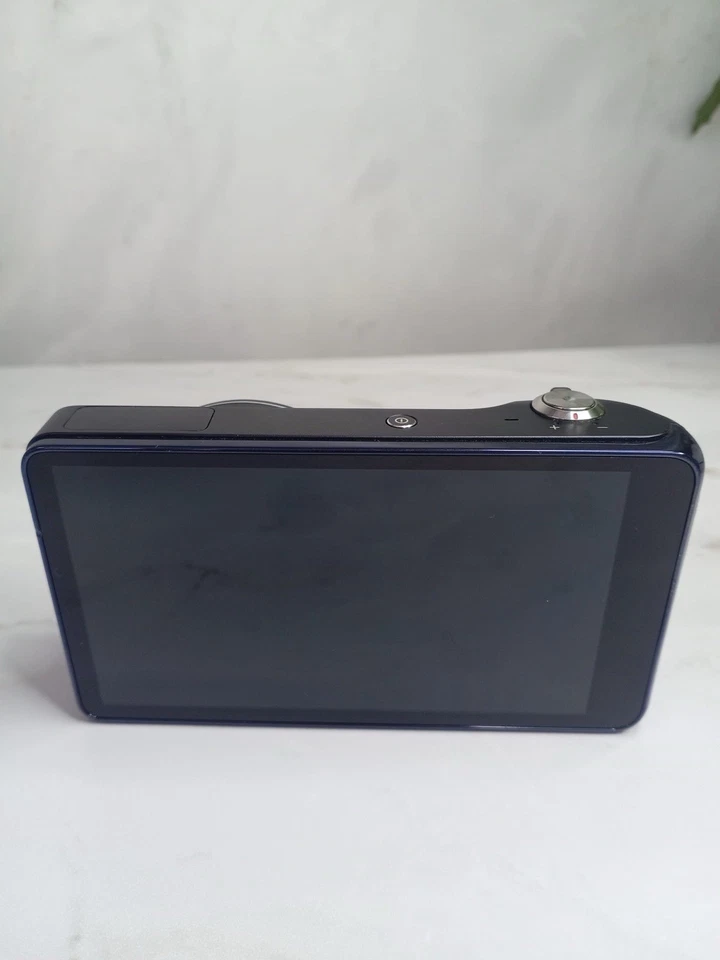 Samsung Galaxy Camera 17MP  21x Zoom 4.8 Lcd Android - Black (EK-GC110) Wi-Fi 3G - Image 4 of 4