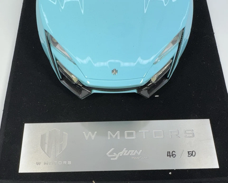 MOTORHEX 1/18 Scale W MOTORS “LYKAN” BLUE - Image 4 of 4