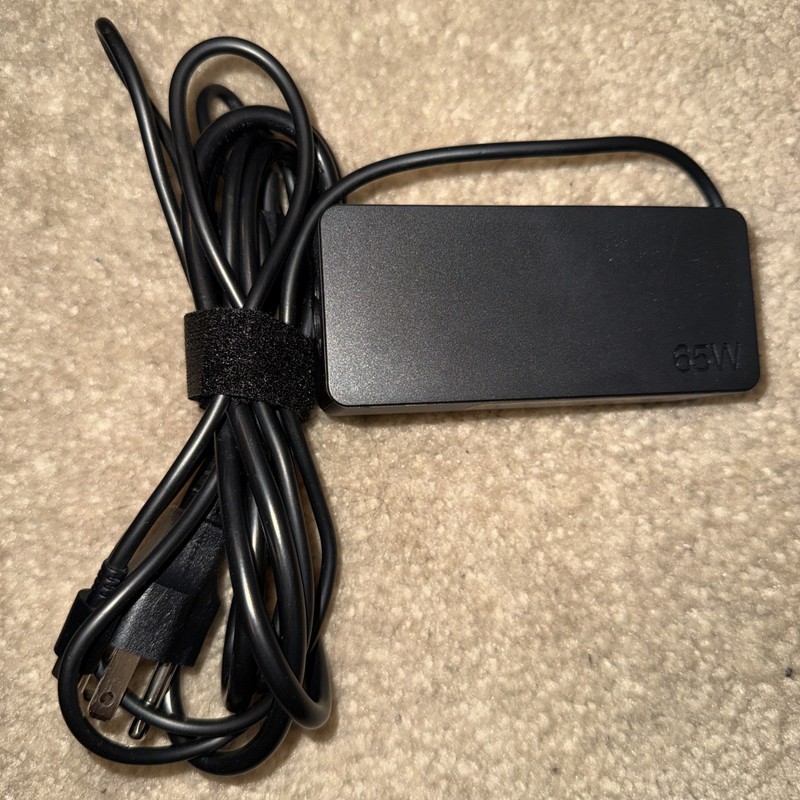 Lenovo ThinkPad AC/Standard Adapter Charger 65W 20V 3.25A Black for Lenovo