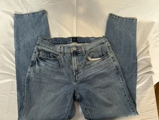 Nautica Straight Fit Denim Jeans Size 32 X 32. RN 67835. Stretch Waist.