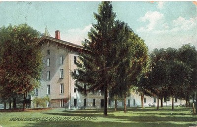 *Postcard ~ Albion Michigan, Albion College Central Building - 1909