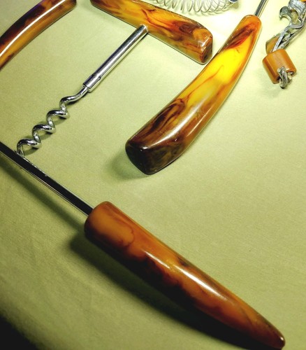Vintage Butterscotch Marbled Bakelite 7pc Bar Set - With Brand Name? - Picture 4 of 12
