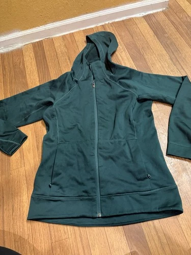 patagonia nano puff jacket Women’s medium video thumbnail