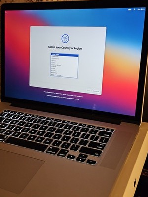 Apple MacBook Pro 15.4'' Silver i7 2.5GHz 16GB RAM 512GB SSD (2014) used with box