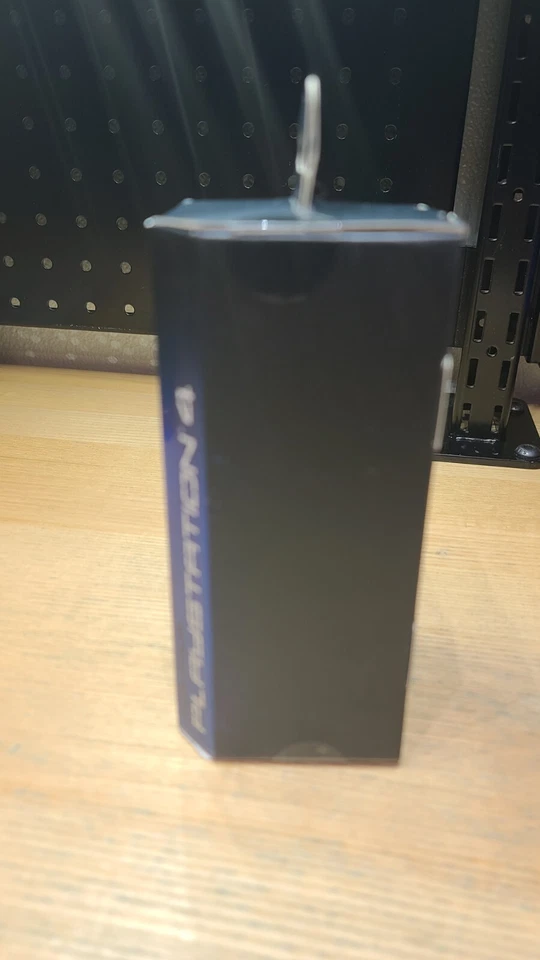 Nyko PS4 Charge Link Micro USB Cable for Sony PS4 Controller and Slim PS Vita - Image 3 of 4