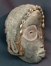 AA Art Africain superbe masque féminin ancien Dan Libéria bois porcelaine  déco