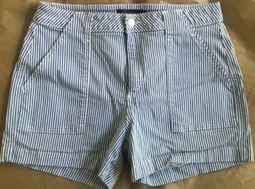 Anthropologie Level 99 High Rise Stretch Blue and White Pinstripe Shorts Size 28 - Picture 3 of 6