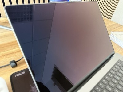 MacBook Pro M1 Max  32gb RAM 1tb Speicher 85% Batterie Kapazität.