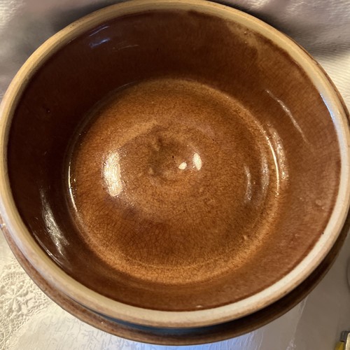 Stoneware Crock Pottery Covered Casserole Dish USA Heavy Vintage Dish No Chips - Picture 4 of 4